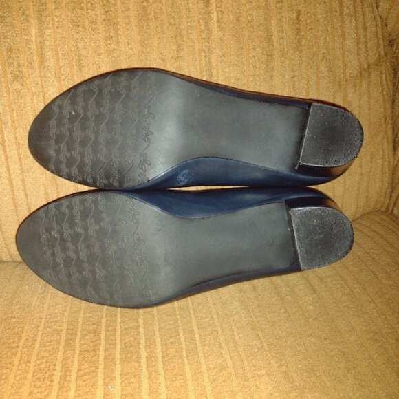 Hush Puppy Soft Style 2" Block Heels - Picture 5 of 8